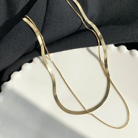 NEW Gold Snakechain Layered Herringbone Necklace - Picture 2 of 9
